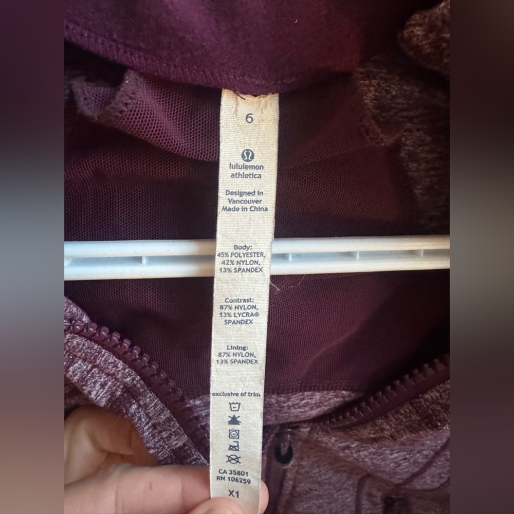Lululemon Zip, EXCELLENT condition 🩷 - Picture 2 of 9